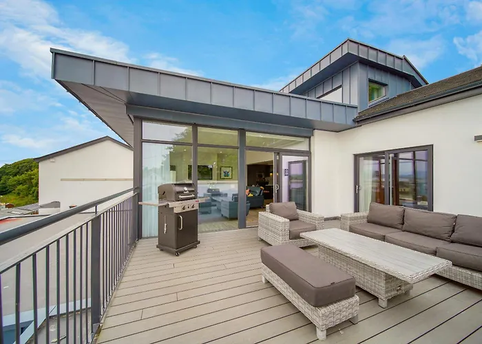 Bayview 4-bedroom Penthouse Ferienhaus *